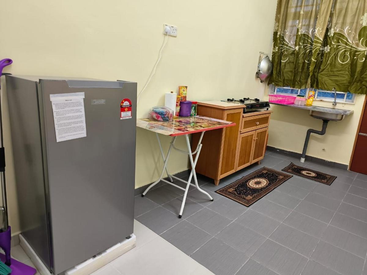Wafiy Homestay Macang Екстериор снимка
