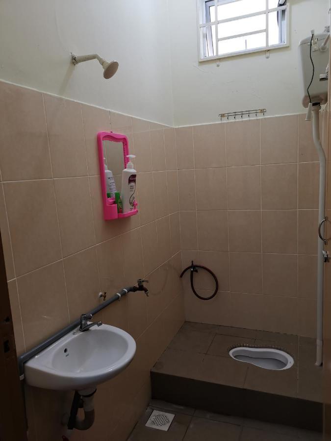 Wafiy Homestay Macang Екстериор снимка
