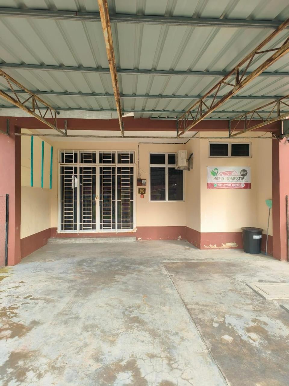 Wafiy Homestay Macang Екстериор снимка